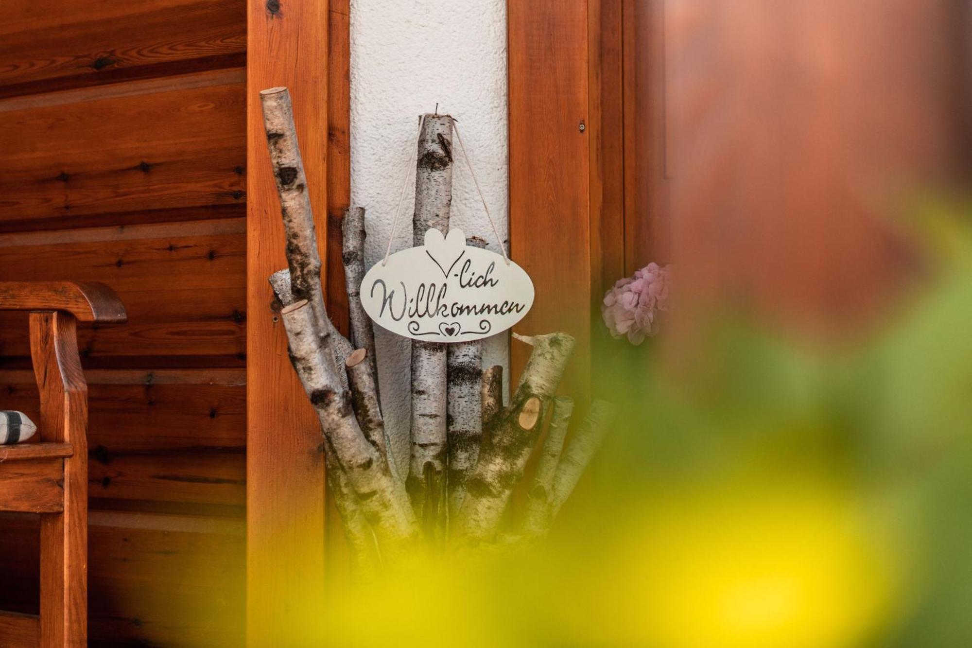 Steewer Landhaus Gemuetliche Ferienwohnung Bis 6 Pers In Ruhiger Ortsrandlage Stebach Exterior foto